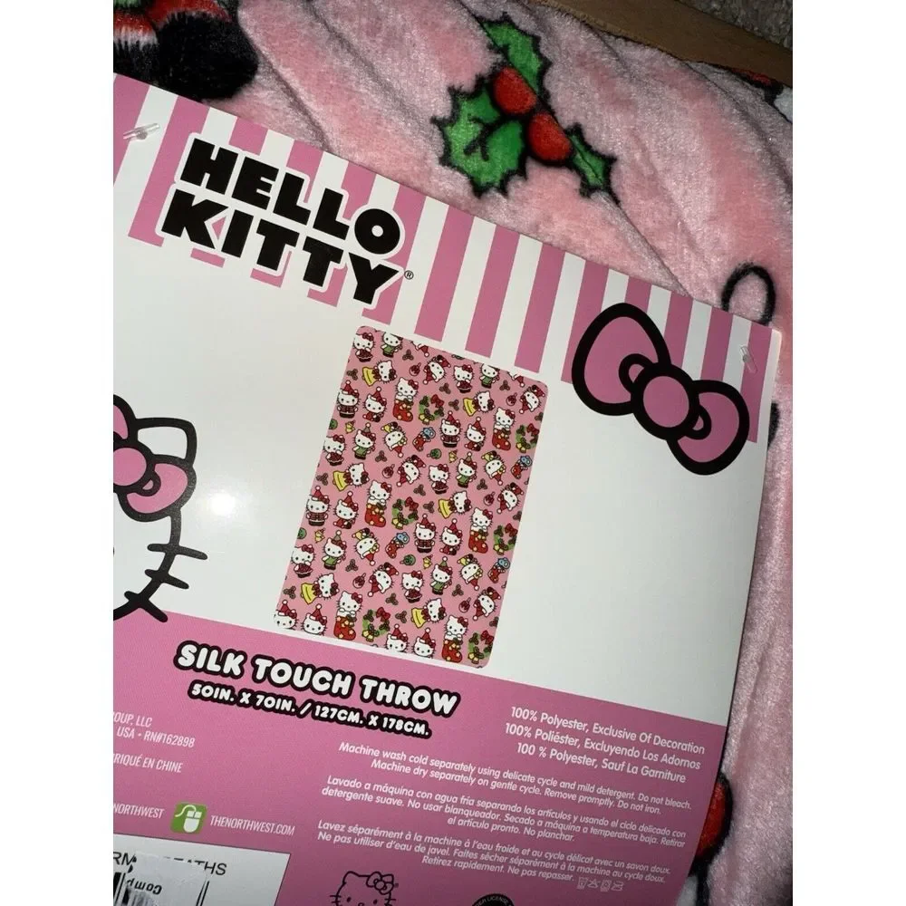 Hello Kitty Mistletoe Pink Christmas Holiday Silk Touch Throw Blanket‎ 50